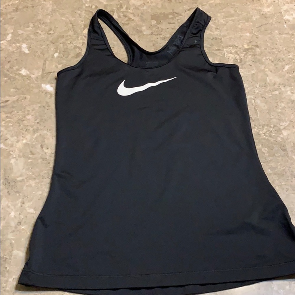 Nike Pro tank